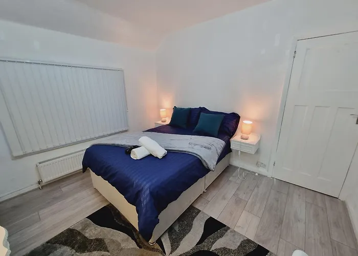 Relaxed Double Bed With Private Bathroom, Parking, Wifi And Garden.